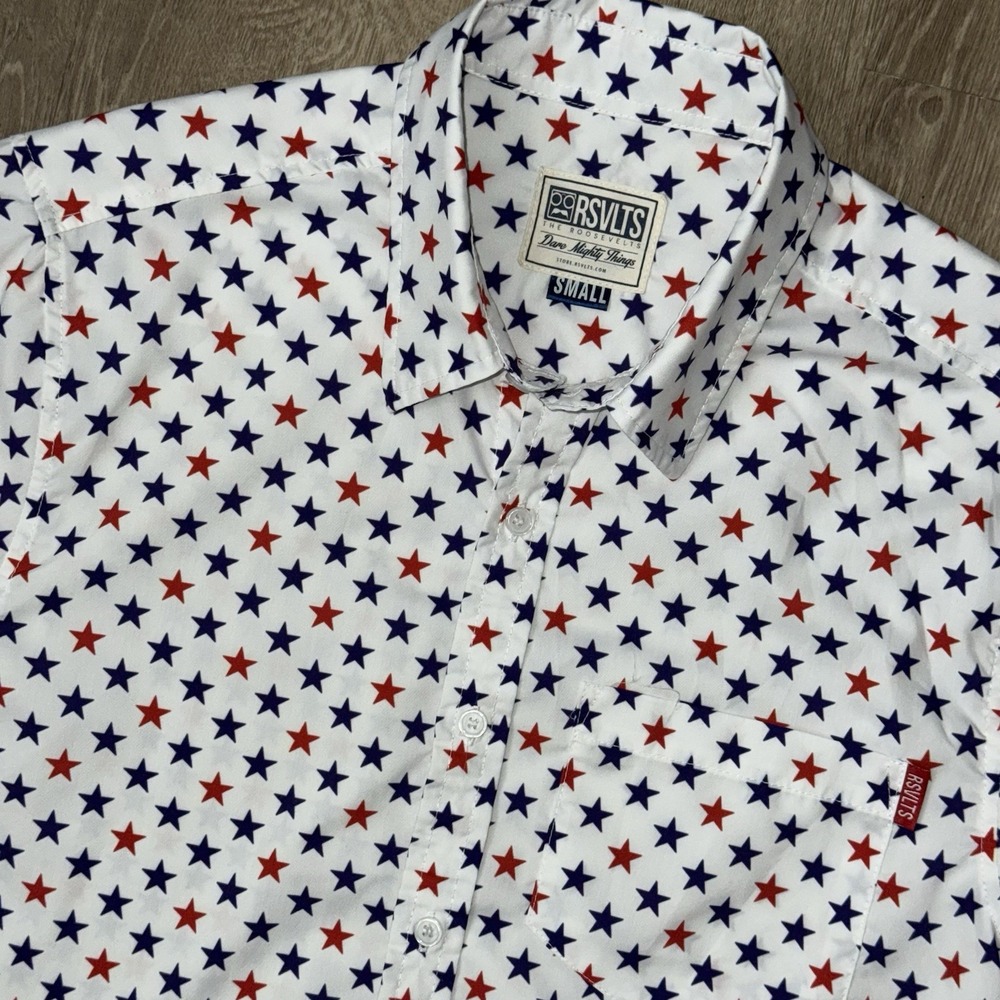 RSVLTS Betsy Ross Short Sleeve Button Up Shirt Men's S Red White Blue Stars